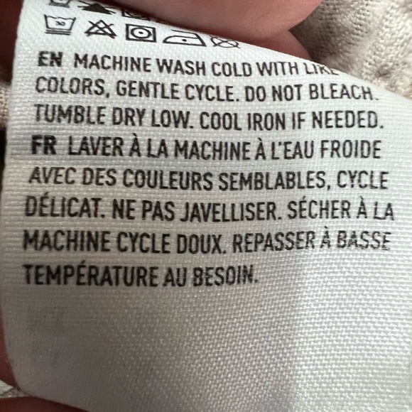 Women's American Eagle  Button down Corduroy Shacket, Cream, size Med - Picture 8 of 8